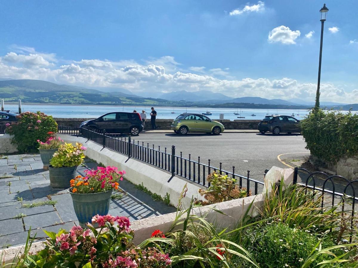 Awel Y Mor Hotel Beaumaris Exterior foto